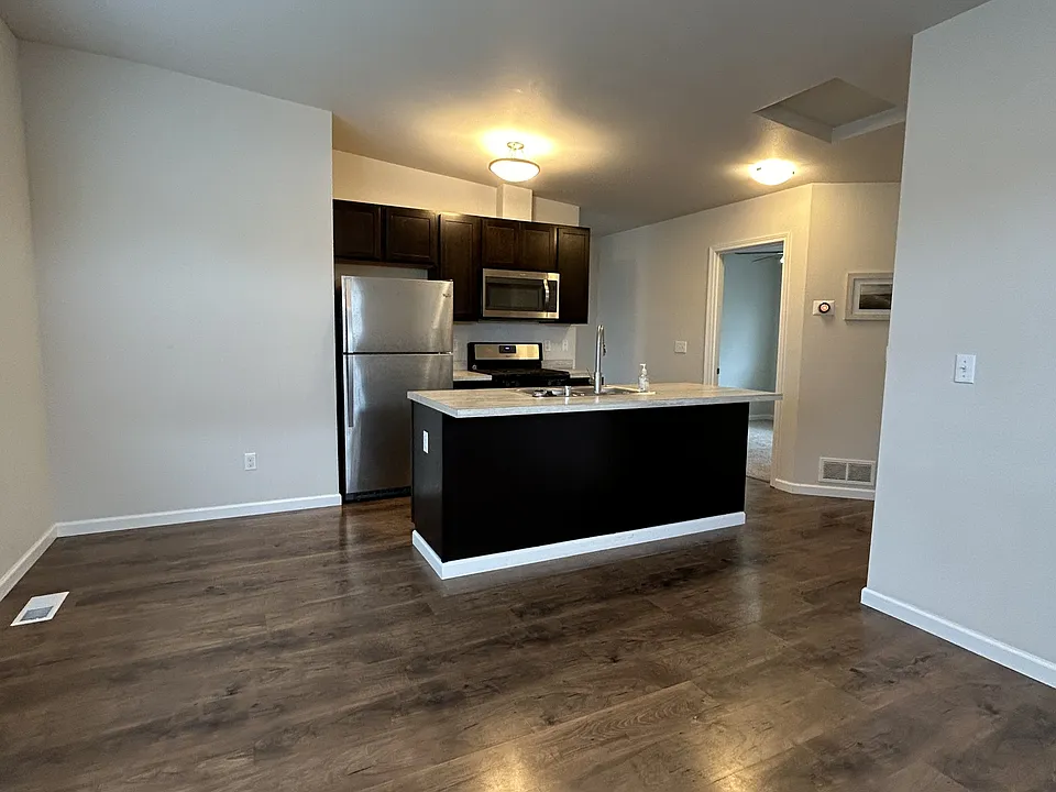 150 Willow View Cir