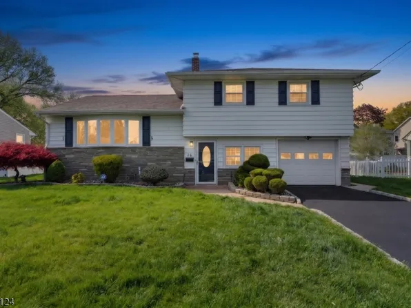 36 Charles St, Clark Twp., NJ 07066