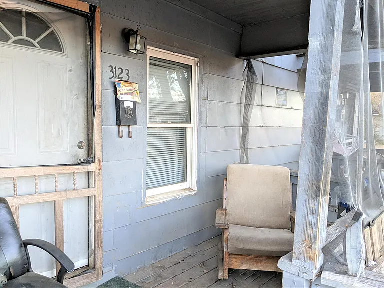 Balcony/Porch