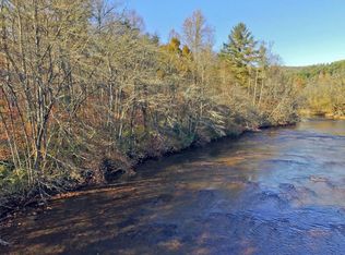 2 Loop Trl, Hayesville, NC 28904