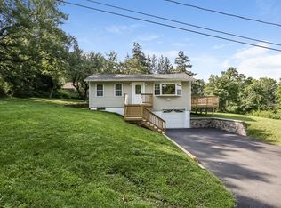 2 Kingsbury Rd, New Fairfield, CT 06812