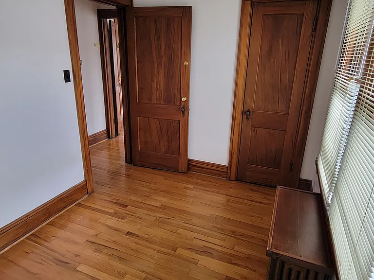 302 E Prospect St — Photo 25
