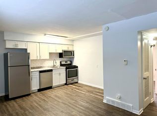 116 N 37th St #4, Omaha, NE 68131