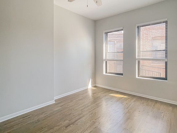 3rd image of 2521 1/2 N Lincoln Ave #4