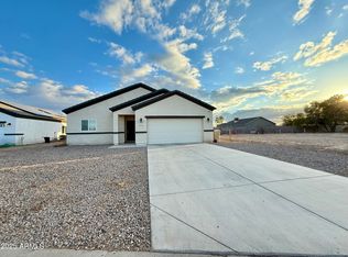 8477 W Tinajas Dr, Arizona City, AZ 85123