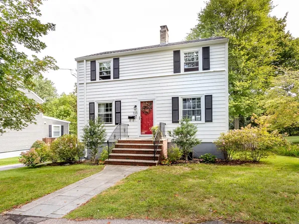 133 Gulliver St, Milton, MA 02186