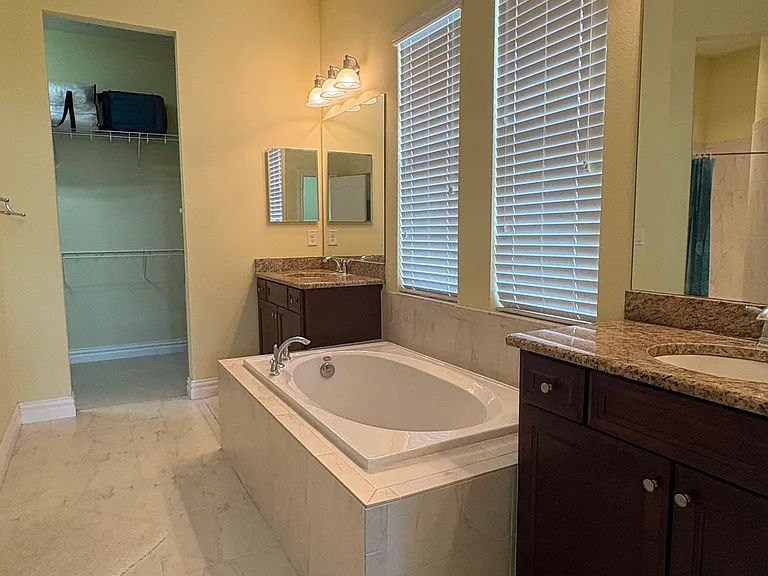 6015 Quartz Lake Way — Photo 40