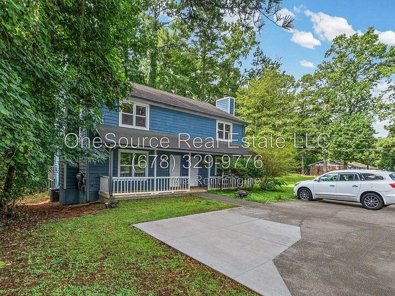 2961 Lakemont Dr SW — Photo 3