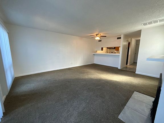 5th image of 1509 Willow Ave APT 104