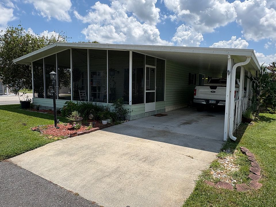 1st image of 988 Marcy Dr