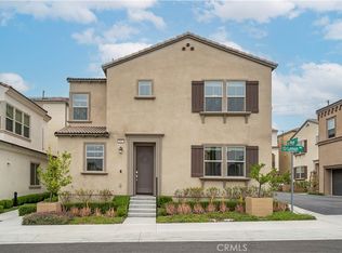 881 Pear Ct, Upland, CA 91786