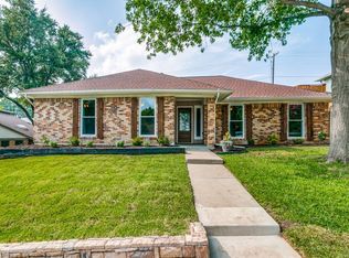 1853 Green Ridge Dr, Carrollton, TX 75007