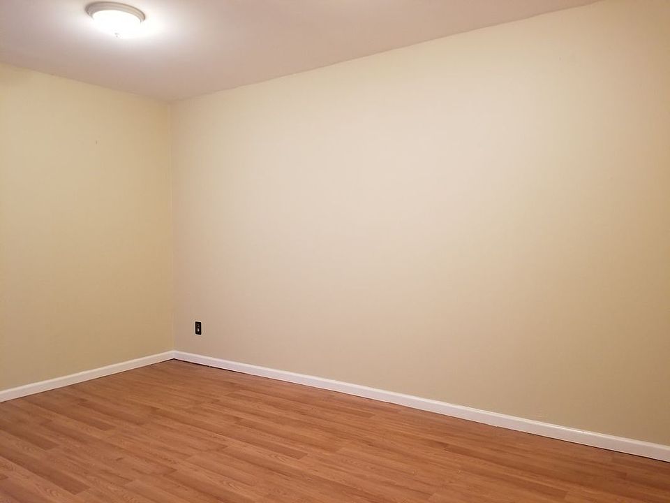 2nd image of 79 Schaefer St APT 1