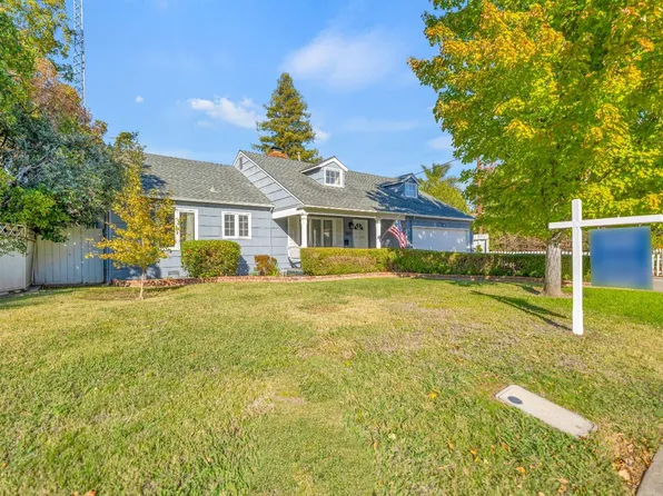 3855 Woodcrest Rd, Sacramento, CA 95821