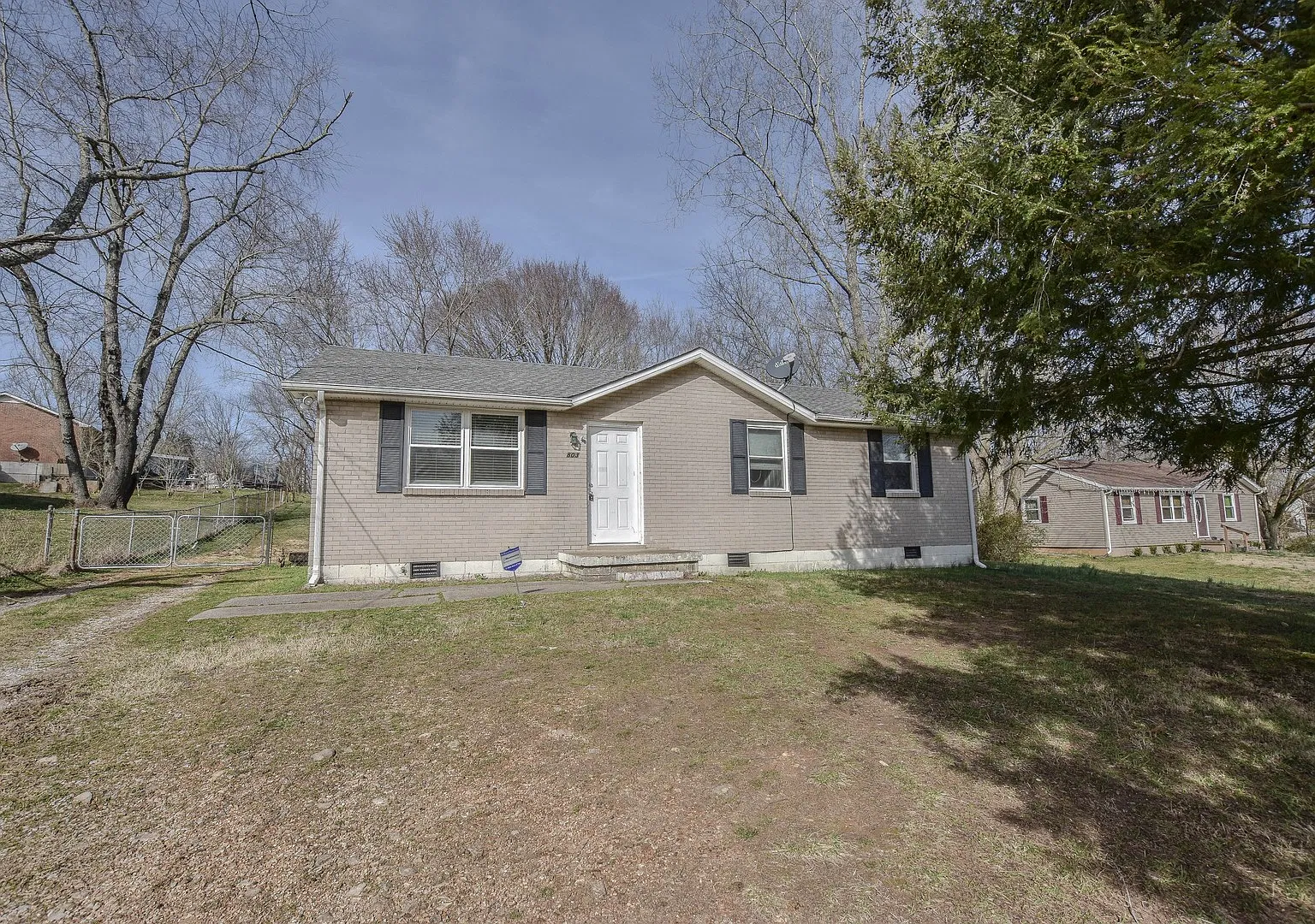 Pet Friendly Three Bedroom! — Photo 1