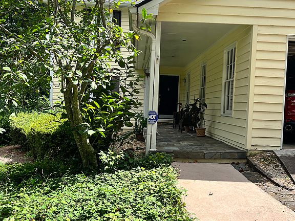 2nd image of 1225 Lake Colony Dr