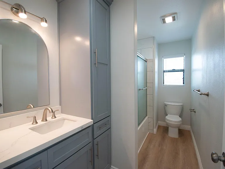 1147 W 170th St — Photo 15