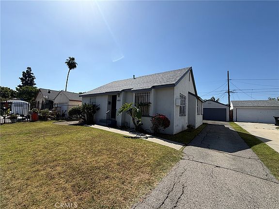 2nd image of 1128 E 126th St