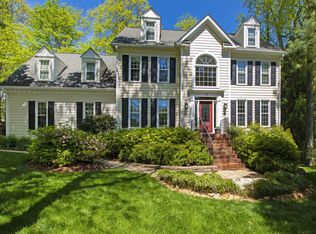 106 Esplanade Ct, Cary, NC 27511