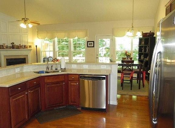 2nd image of 5012 Isabella Cannon Dr