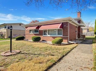 300 Roberta Ln, Chicago Heights, IL