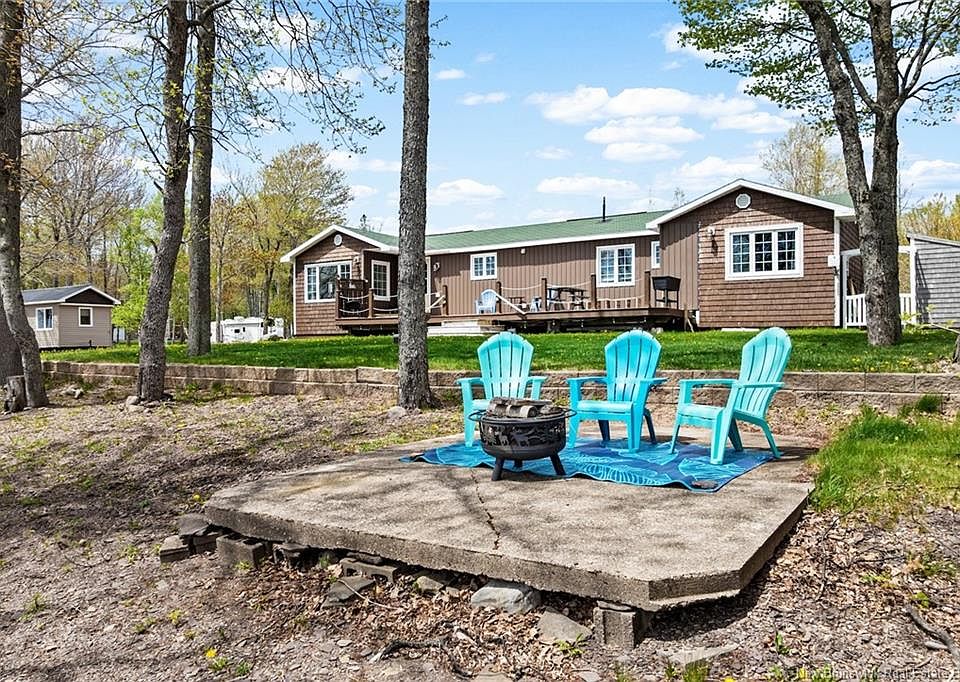1st image of 34 Pebbles Beach Ln