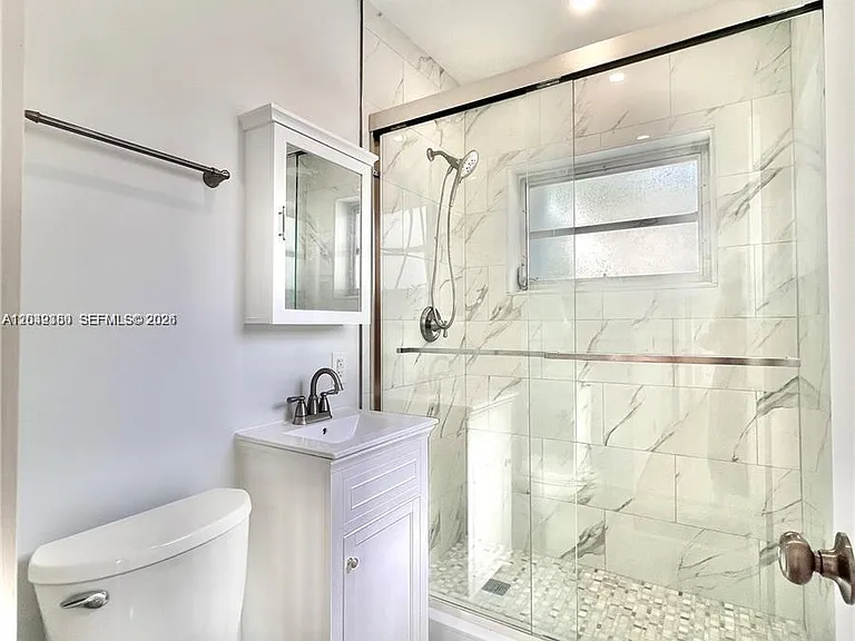 2245 SW 25th Ter — Photo 7