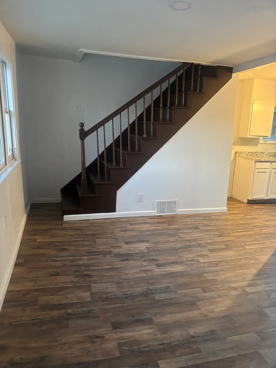 Building Photo - 321 Saint Anthony St #2