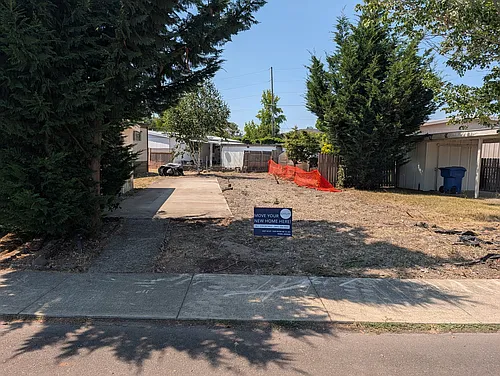 5355 River Rd N Photo 1