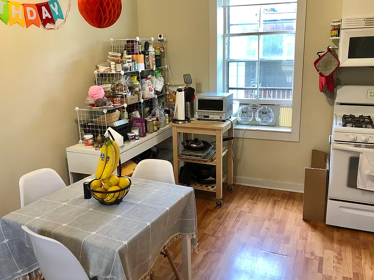 341 Washington St #2 — Photo 5
