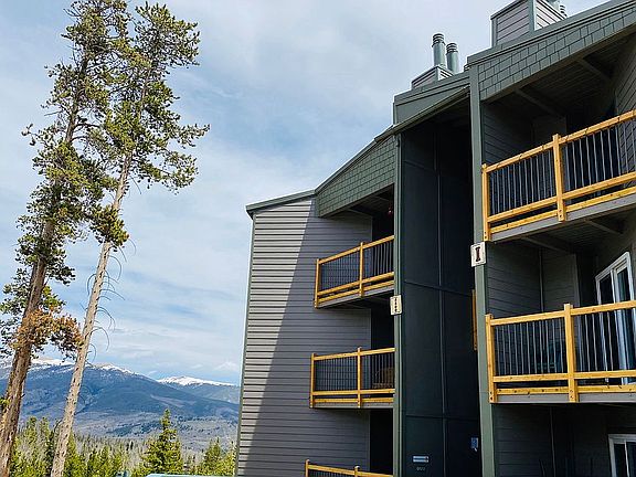 2nd image of 4200 Lodge Pole Cir Unit 302