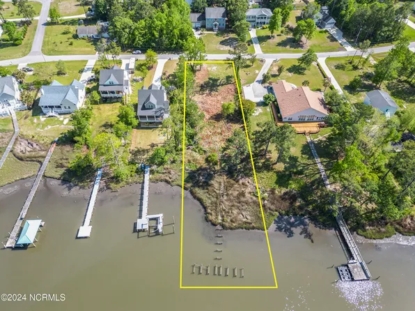 353 Chadwick Shores Dr #22A, Sneads Ferry, NC 28460