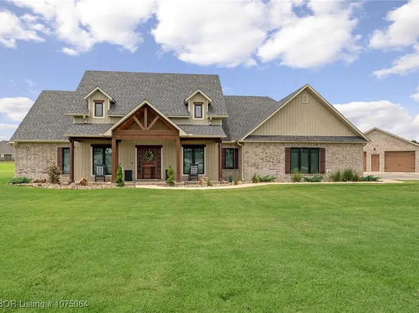111192 S 4759th Rd, Muldrow, OK 74948