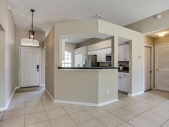 4th image of 8563 Lori Ann Ct