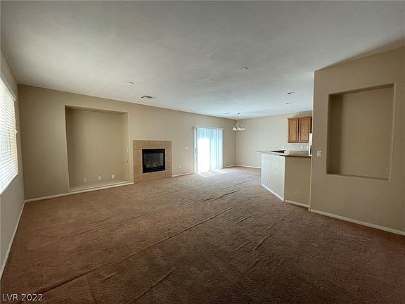 2nd image of 1421 Groom Ave
