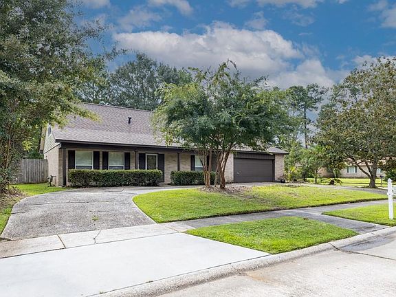 2nd image of 1565 Wildwood Ln