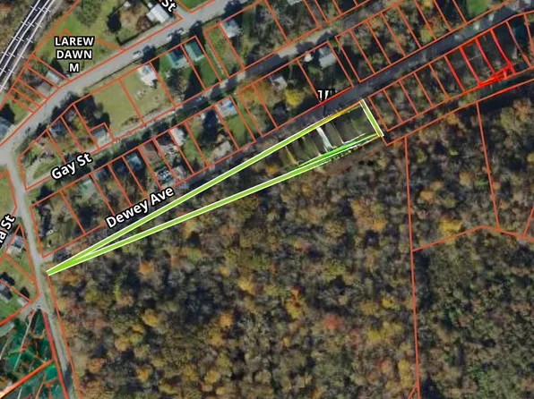 Dewey Ave, Grafton, WV 26354
