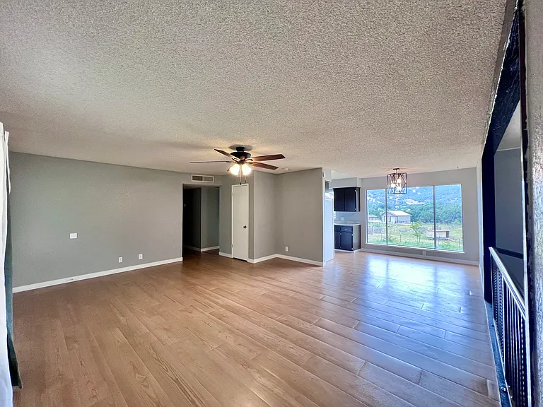 28562 Burrough Valley Rd — Photo 14