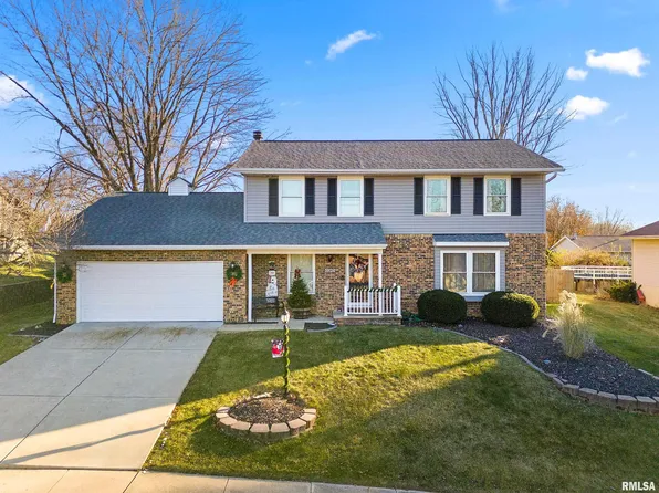 5924 W Ridgecrest Dr, Peoria, IL 61615