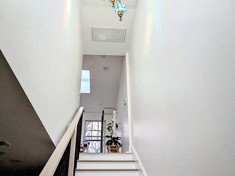 73 Webster St #3 — Photo 12