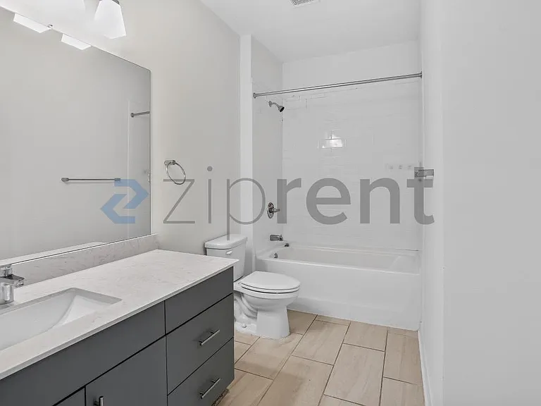 525 Parkway Dr #403 — Photo 10