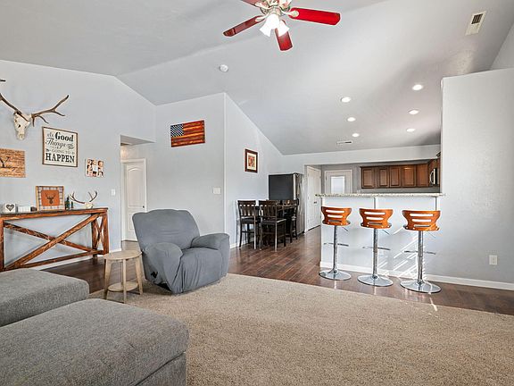 5th image of 348 N Lodge Rd