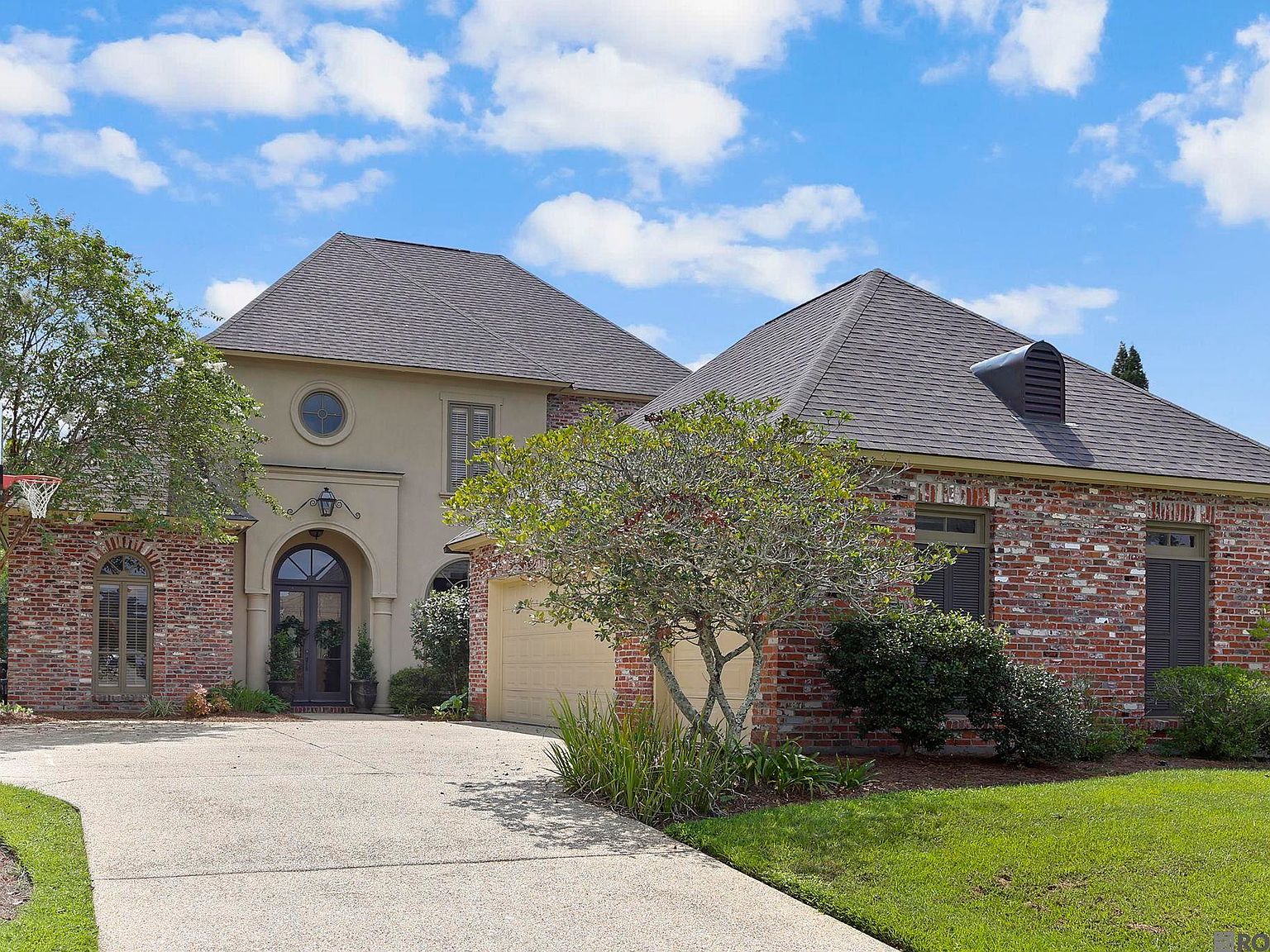18556 Fairway Oaks Ct