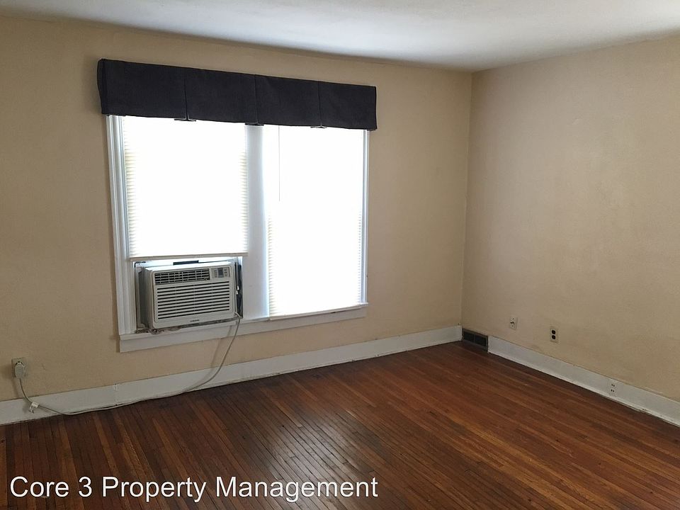 2nd image of 309 N McLean St APT 4