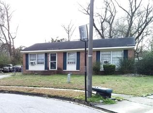 904 Noble Ct, Chesapeake, VA 23323