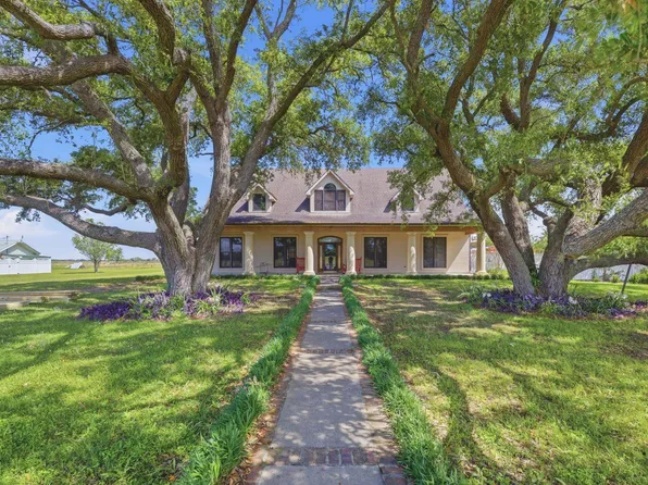 8886 Martin Roy Rd, Jennings, LA 70546