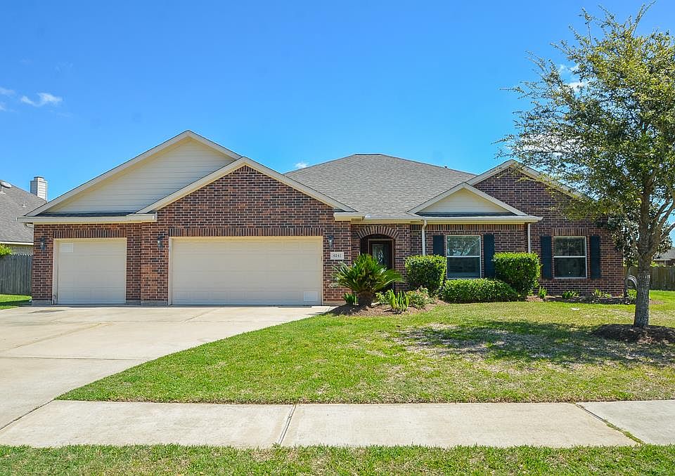 1st image of 6241 N Fawnlake Dr