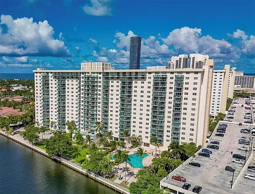 19390 Collins Ave Photo 1