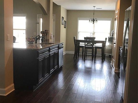 5th image of 315 Lee Road 2164