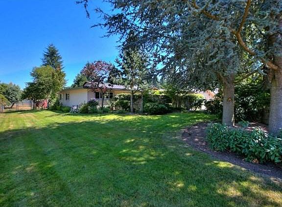 5th image of 6038 126th Ave NE